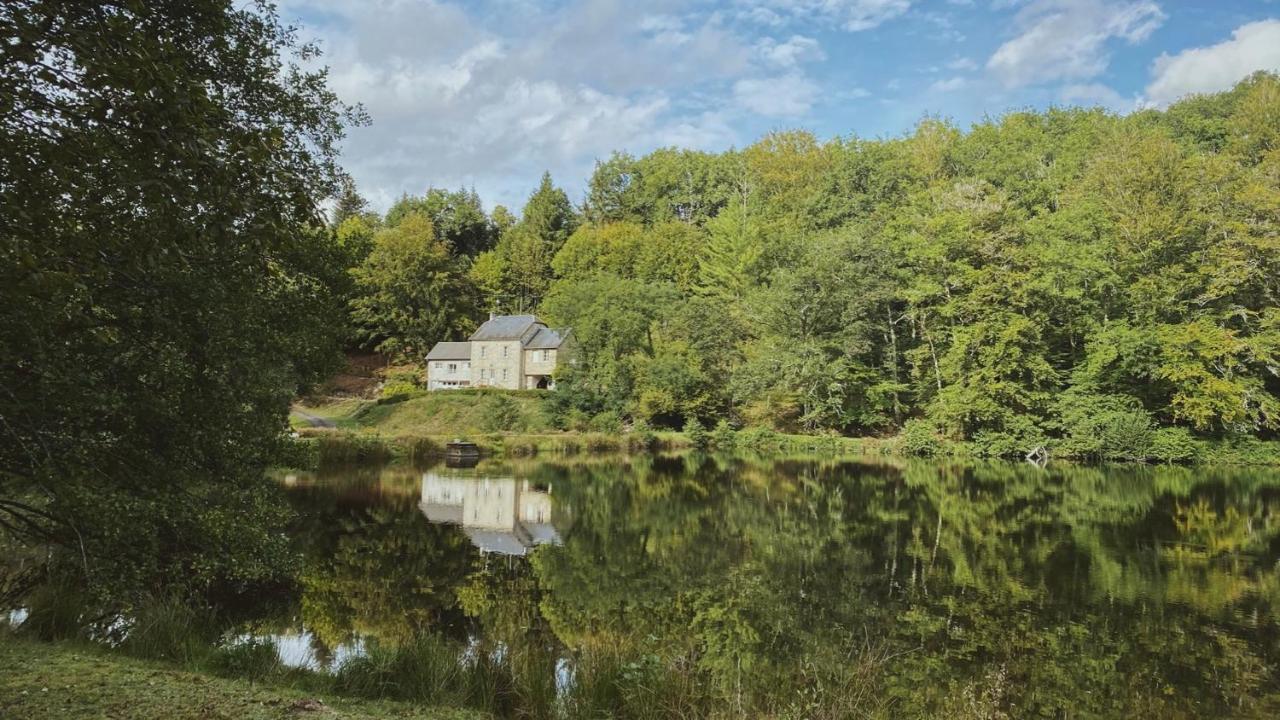 Appartement Aux Sources De La Chabanne Saint-Hilaire-les-Courbes Luaran gambar